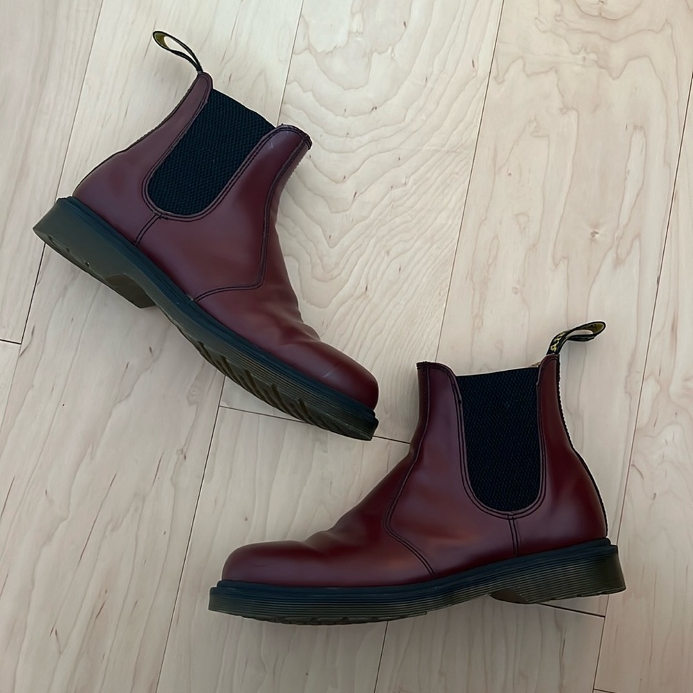 Men’s Dr. Martens 2976, cherry red size US 9